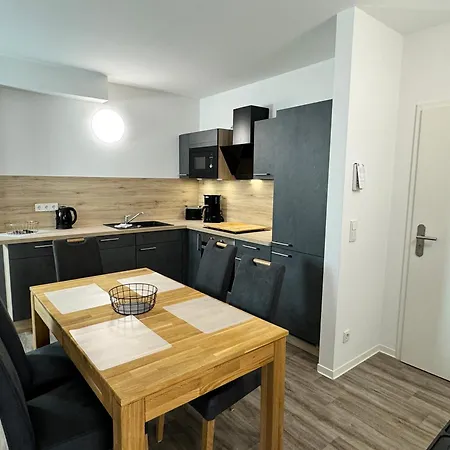 Monteurs- Oder Ferien- Wohnung In Magdeburg! Exterior foto